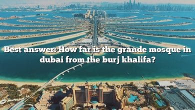 Best answer: How far is the grande mosque in dubai from the burj khalifa?