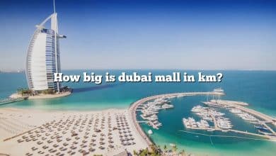 How big is dubai mall in km?