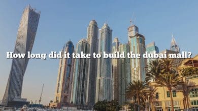 How long did it take to build the dubai mall?