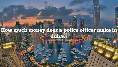 How much money does a police officer make in dubai?