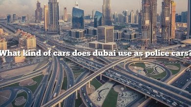 What kind of cars does dubai use as police cars?