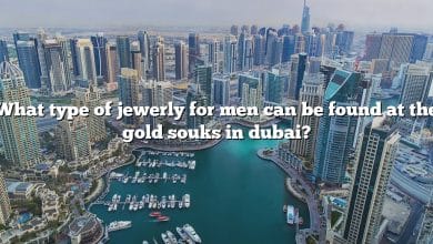 What type of jewerly for men can be found at the gold souks in dubai?