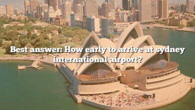 Best answer: How early to arrive at sydney international airport?