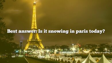 Best answer: Is it snowing in paris today?