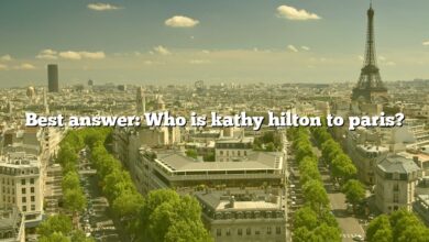 Best answer: Who is kathy hilton to paris?