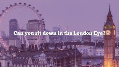 Can you sit down in the London Eye?