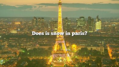 Does is snow in paris?
