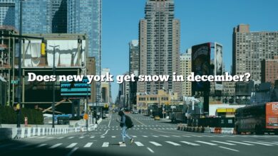 Does new york get snow in december?