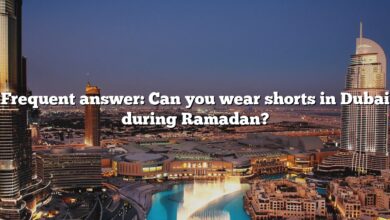 Frequent answer: Can you wear shorts in Dubai during Ramadan?