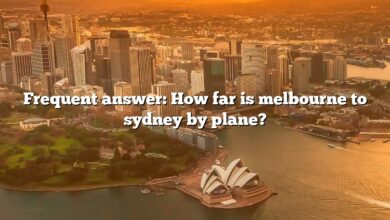 Frequent answer: How far is melbourne to sydney by plane?