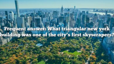 Frequent answer: What triangular new york building was one of the city’s first skyscrapers?