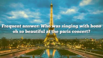Frequent answer: Who was singing with bono oh so beautiful at the paris concert?