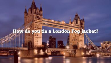 How do you tie a London Fog jacket?