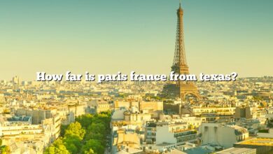 How far is paris france from texas?