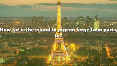 How far is the island in pigeon forge from paris, tn?