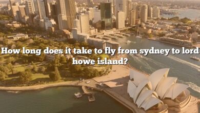 How long does it take to fly from sydney to lord howe island?