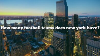 How many football teams does new york have?