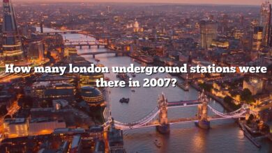 How many london underground stations were there in 2007?