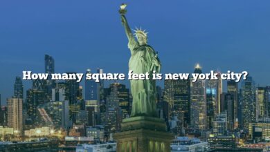 How many square feet is new york city?