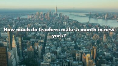 How much do teachers make a month in new york?