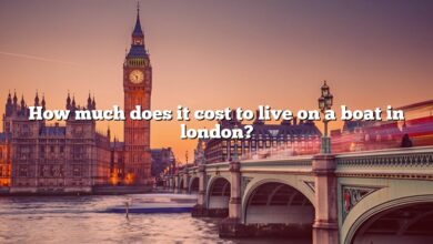 How much does it cost to live on a boat in london?
