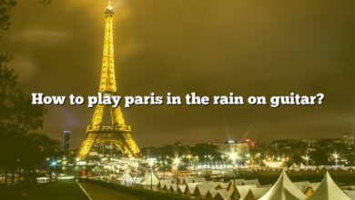 How to play paris in the rain on guitar?