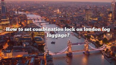 How to set combination lock on london fog luggage?