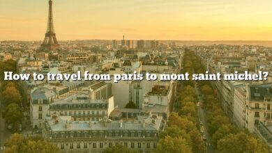 How to travel from paris to mont saint michel?