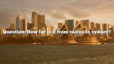 Question: How far is it from cairns to sydney?