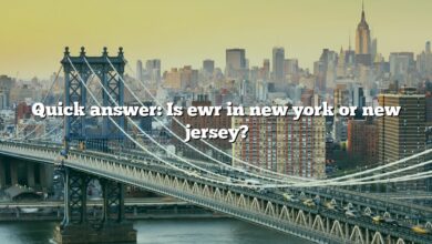 Quick answer: Is ewr in new york or new jersey?