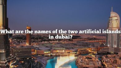 What are the names of the two artificial islands in dubai?