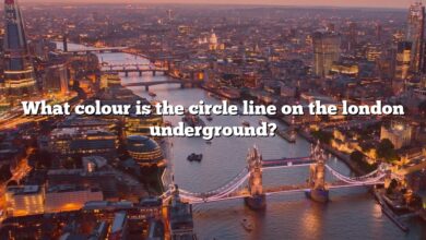 What colour is the circle line on the london underground?