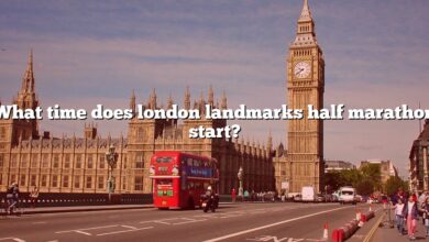 What time does london landmarks half marathon start?