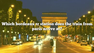Which bordeaux rr station does the train from paris arrive at?