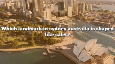 Which landmark in sydney australia is shaped like sales?