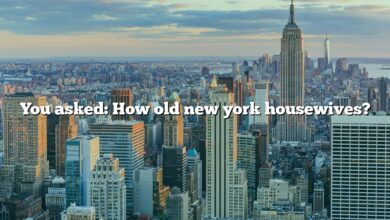 You asked: How old new york housewives?