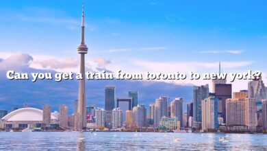 Can you get a train from toronto to new york?