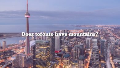 Does toronto have mountains?