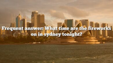 Frequent answer: What time are the fireworks on in sydney tonight?