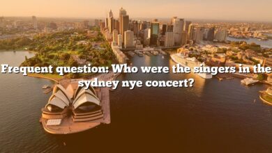 Frequent question: Who were the singers in the sydney nye concert?