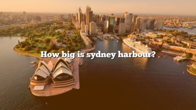 How big is sydney harbour?
