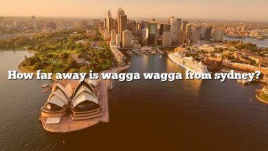 How far away is wagga wagga from sydney?