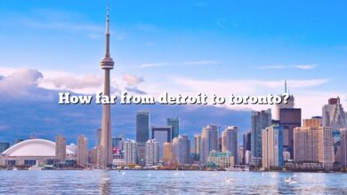 How far from detroit to toronto?