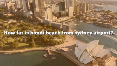 How far is bondi beach from sydney airport?