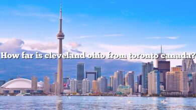 How far is cleveland ohio from toronto canada?