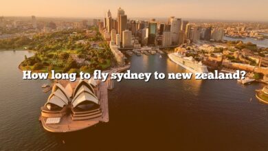 How long to fly sydney to new zealand?