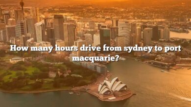 How many hours drive from sydney to port macquarie?
