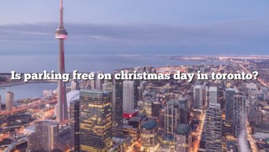 Is parking free on christmas day in toronto?