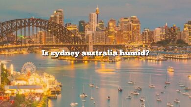 Is sydney australia humid?