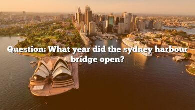 Question: What year did the sydney harbour bridge open?